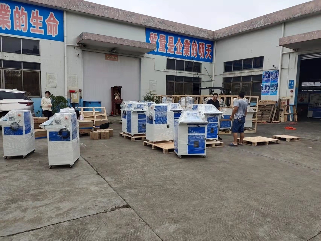 Automatic Screen Printing Machine 2.2KW For Nike Adidas CE Certificate